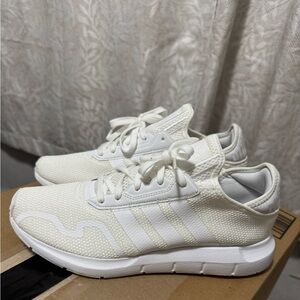 Adidas Swift Run X Running Shoes Men’s Size 11.5 White Sneakers